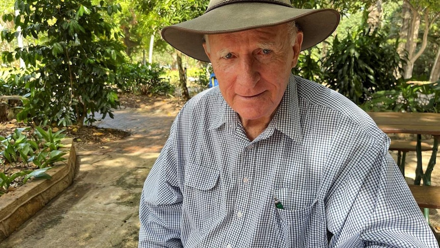 Queensland gardening guru Tom Wyatt hangs up his headphones after 40 years on air