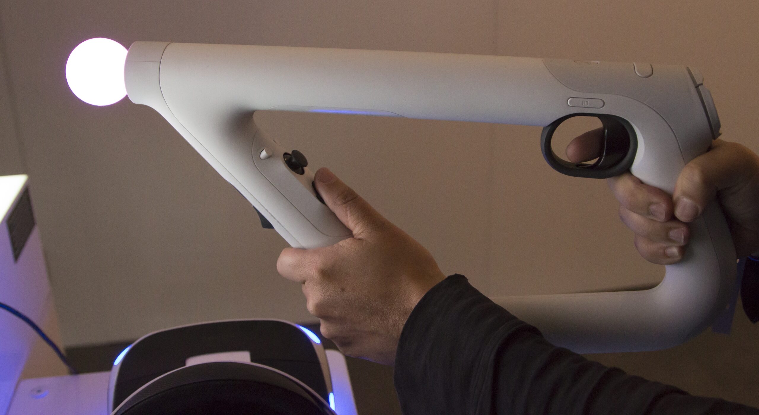 Sony's New Patent Reveals Light Gun For PlayStation VR2