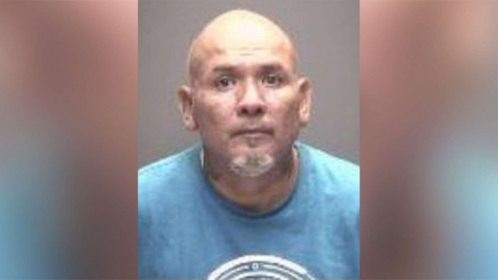 4 dead, including 2 children, after suspected drunk driver crashes into golf cart in Texas