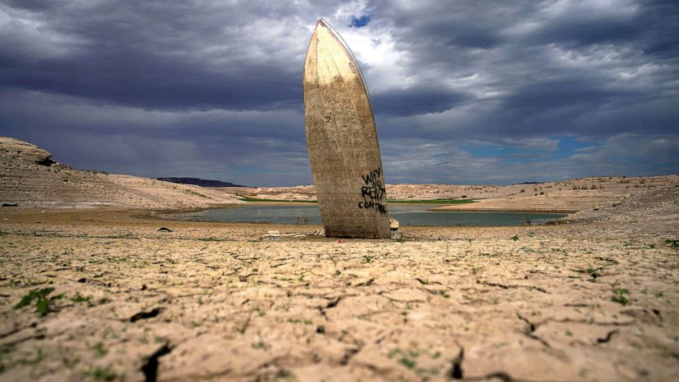 4th set of human remains found in Lake Mead