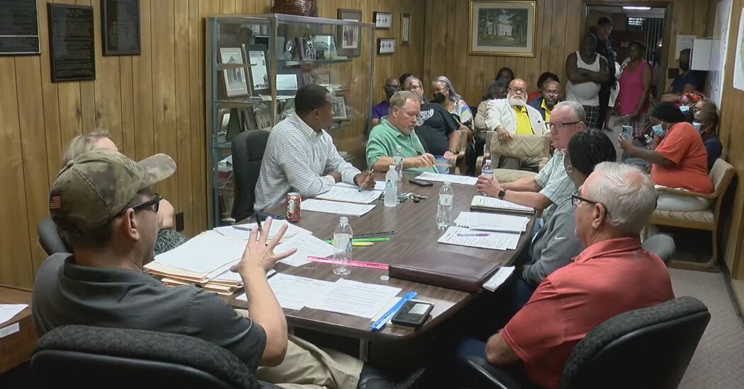 Alabama City Moves to Dissolve Police Department Over Racist Text