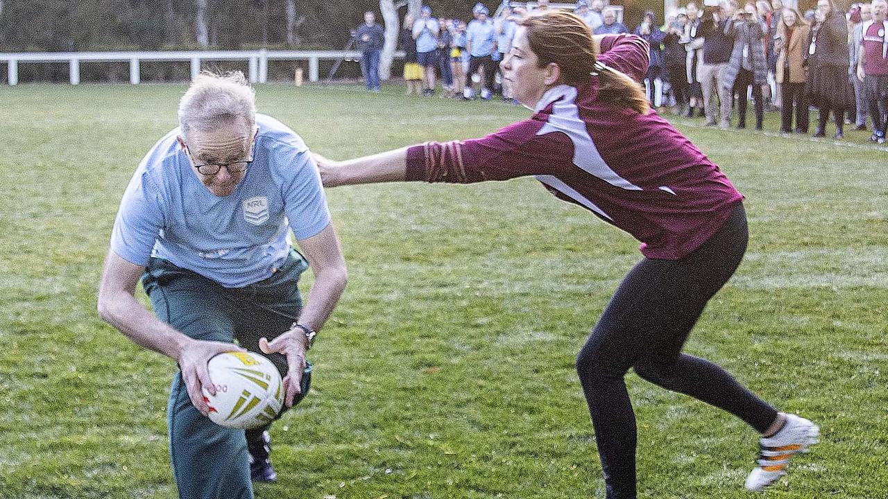 Anthony Albanese victorious in pollies' annual State of Origin match