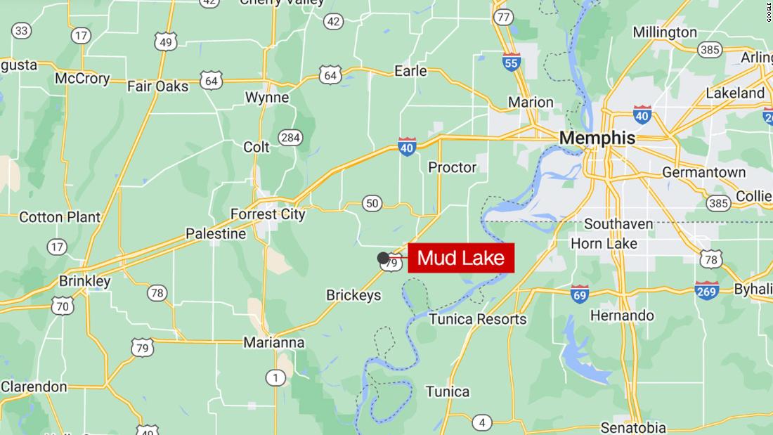 Arkansas judge found dead in lake after he went missing on a family trip