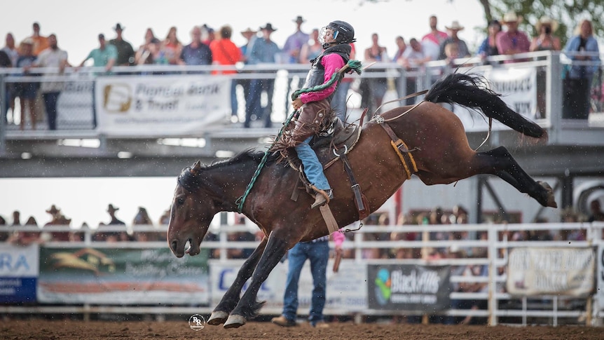 Bronc-riding Australian women make history on US roughstock rodeo tour