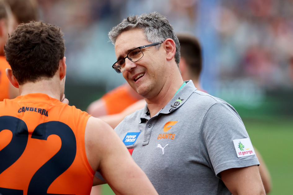 Bulldogs sound out former Giants coach