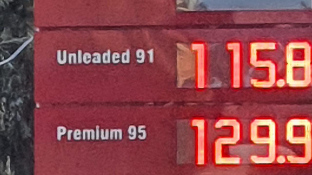 Cost of living crisis: Sydneysiders rush to eastern suburbs petrol station while fuel prices are cheap