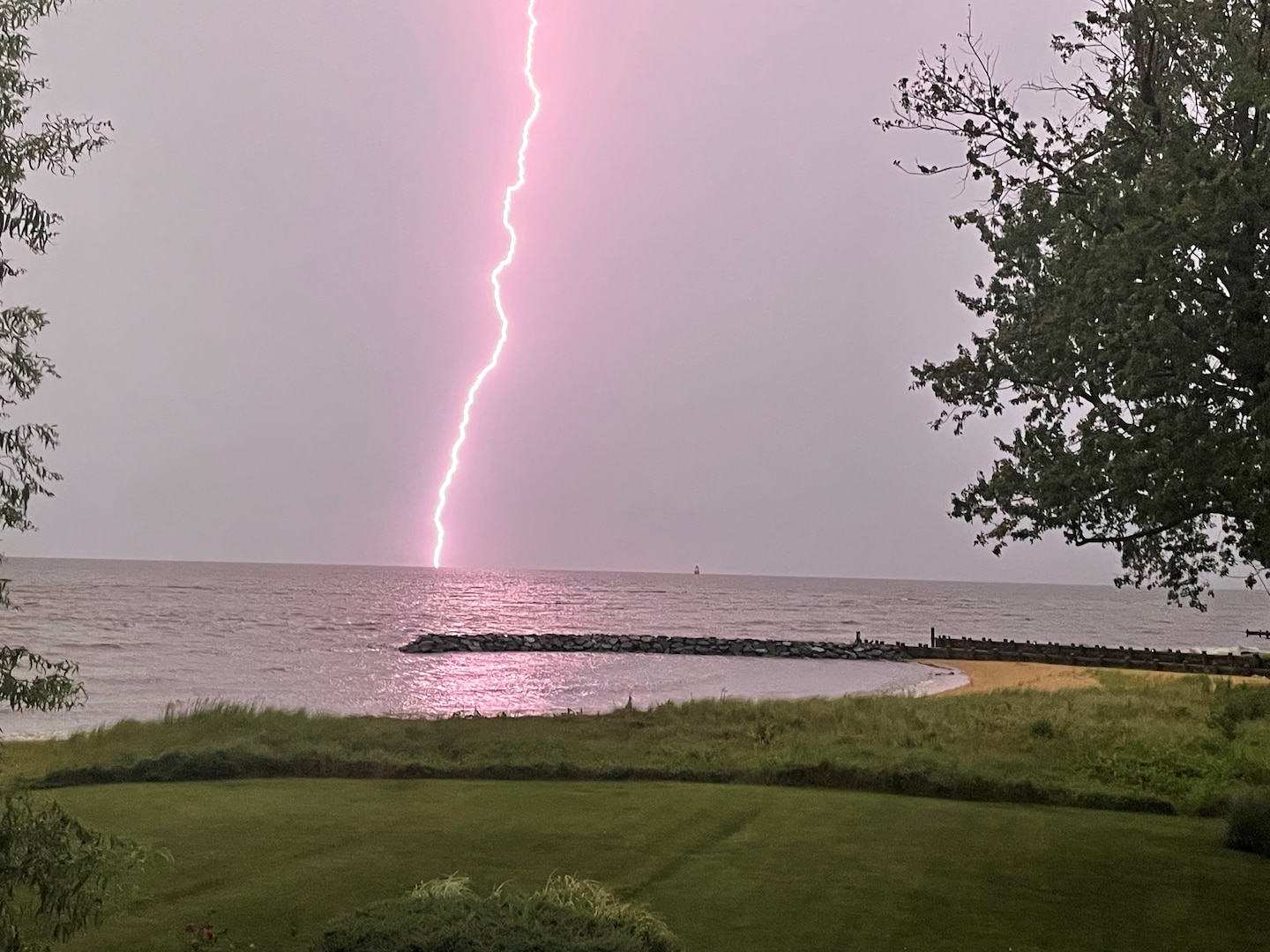 DC braces for second night of storms after deadly lightning strike