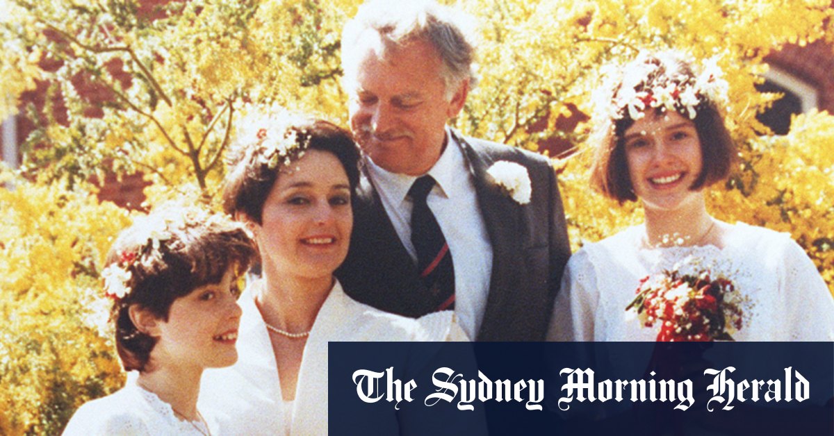 David Barnett, journalist and press secretary, dies aged 90