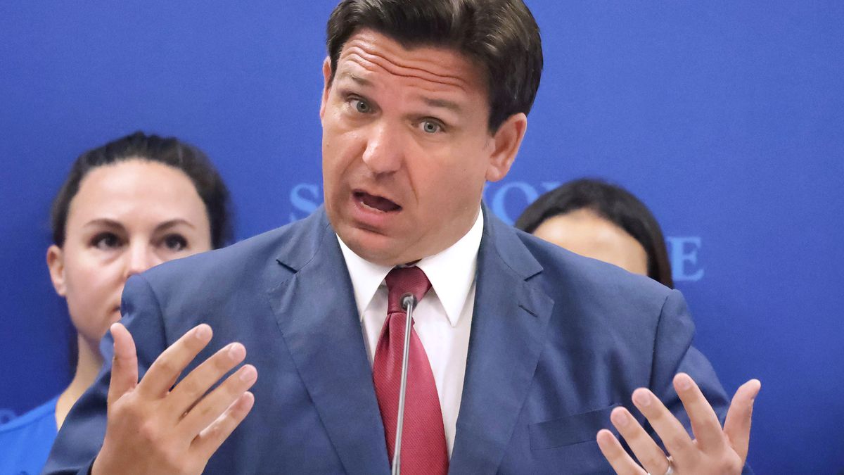 DeSantis suspends Hillsborough County State Attorney Andrew Warren