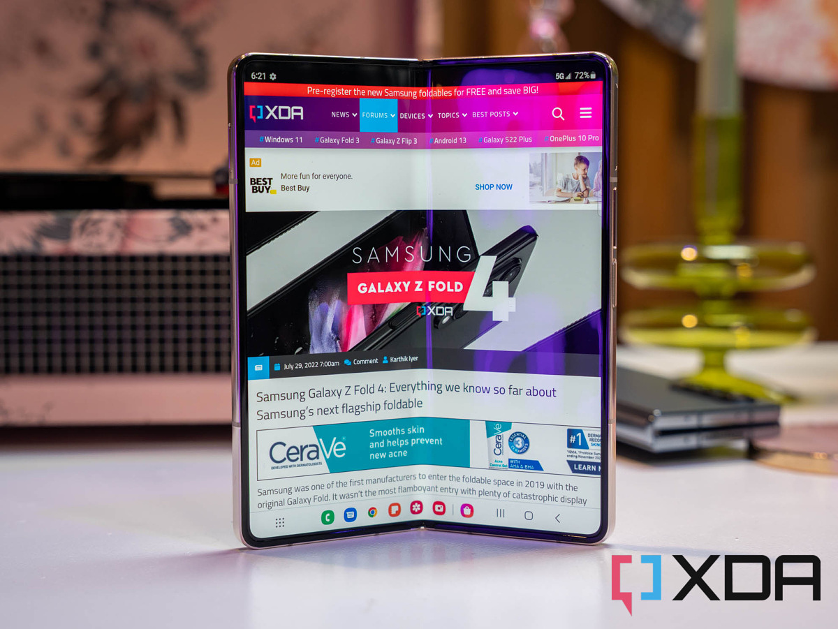 Does the Samsung Galaxy Z Fold 4 support GPS?