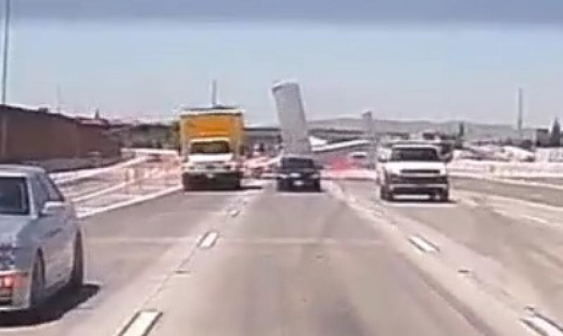 Dramatic crash-landing caught on video in Riverside County