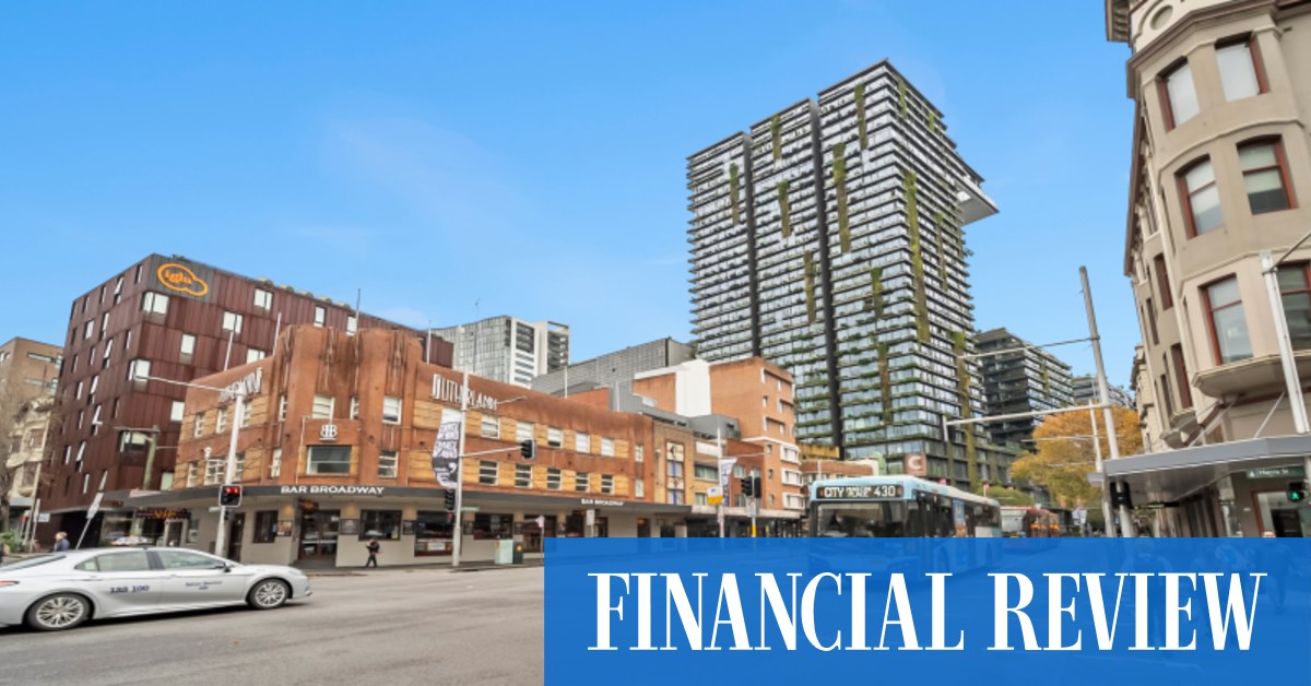 Former Wallaby Bill Young nabs Bar Broadway in Chippendale for $37m