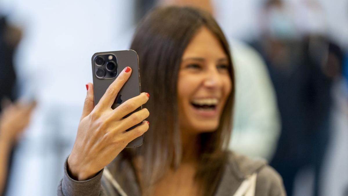 Gadget season is here — new folding phones, watches and earbuds are coming