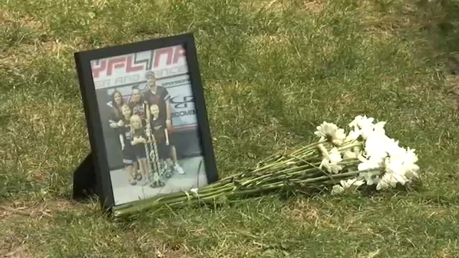 Hampshire car crash: Father Thomas Dobosz dies days after I 90 accident in McHenry County that killed wife, children