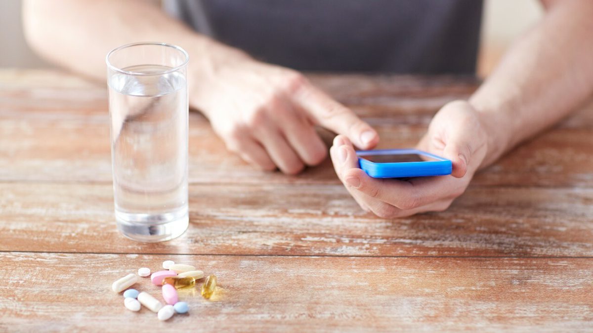 How to Manage Medications With Your iPhone