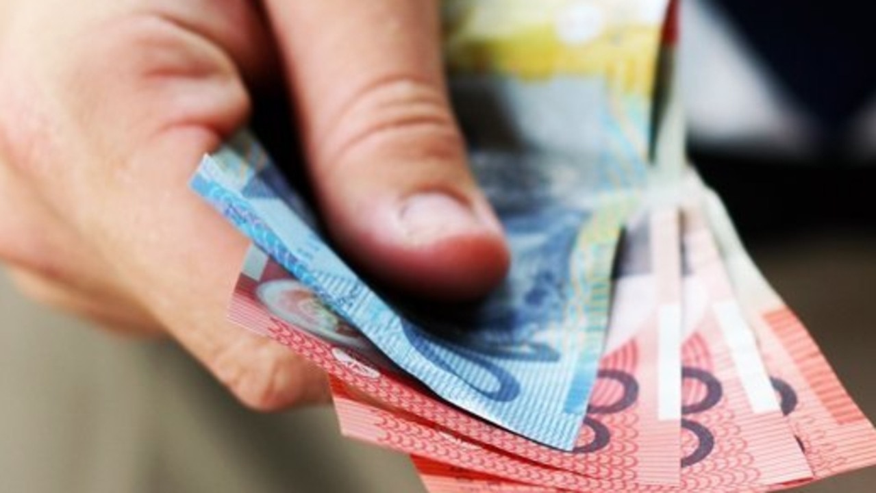 Interest rates, inflation: Expert reveals four ways you can save money fast