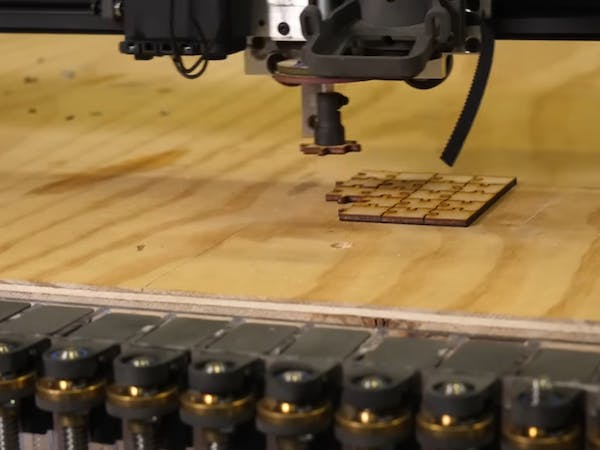 Jigsaw Puzzle-Solving Robot Has the Fun for You