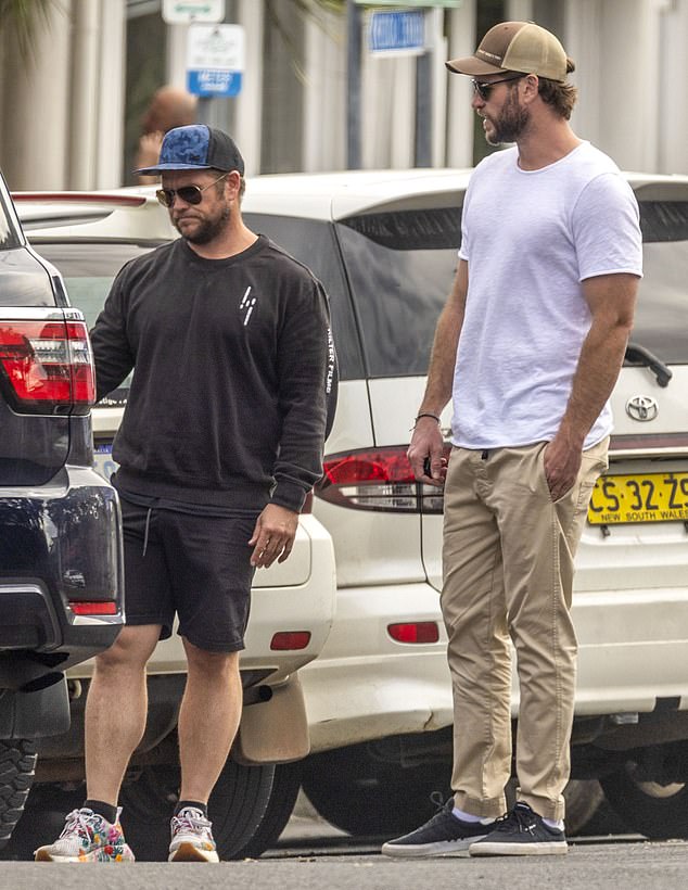 Despite being Hollywood stars, the Hemsworth brothers are still proud to call Australia home.  And on Wednesday, Liam, 32, and Luke, 41, were spotted chatting on the streets of Byron Bay