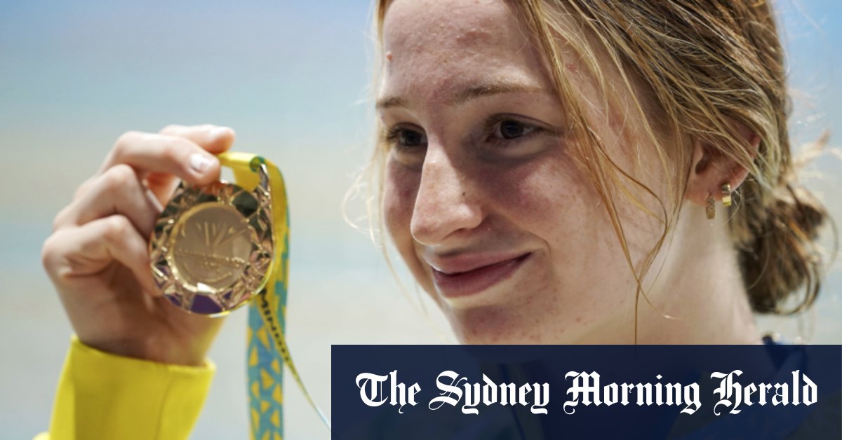 Mollie O'Callaghan beats Emma McKeon in 100m freestyle upset
