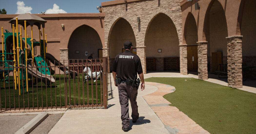 Muslim Community Expresses Fear After Killings of Men in Albuquerque