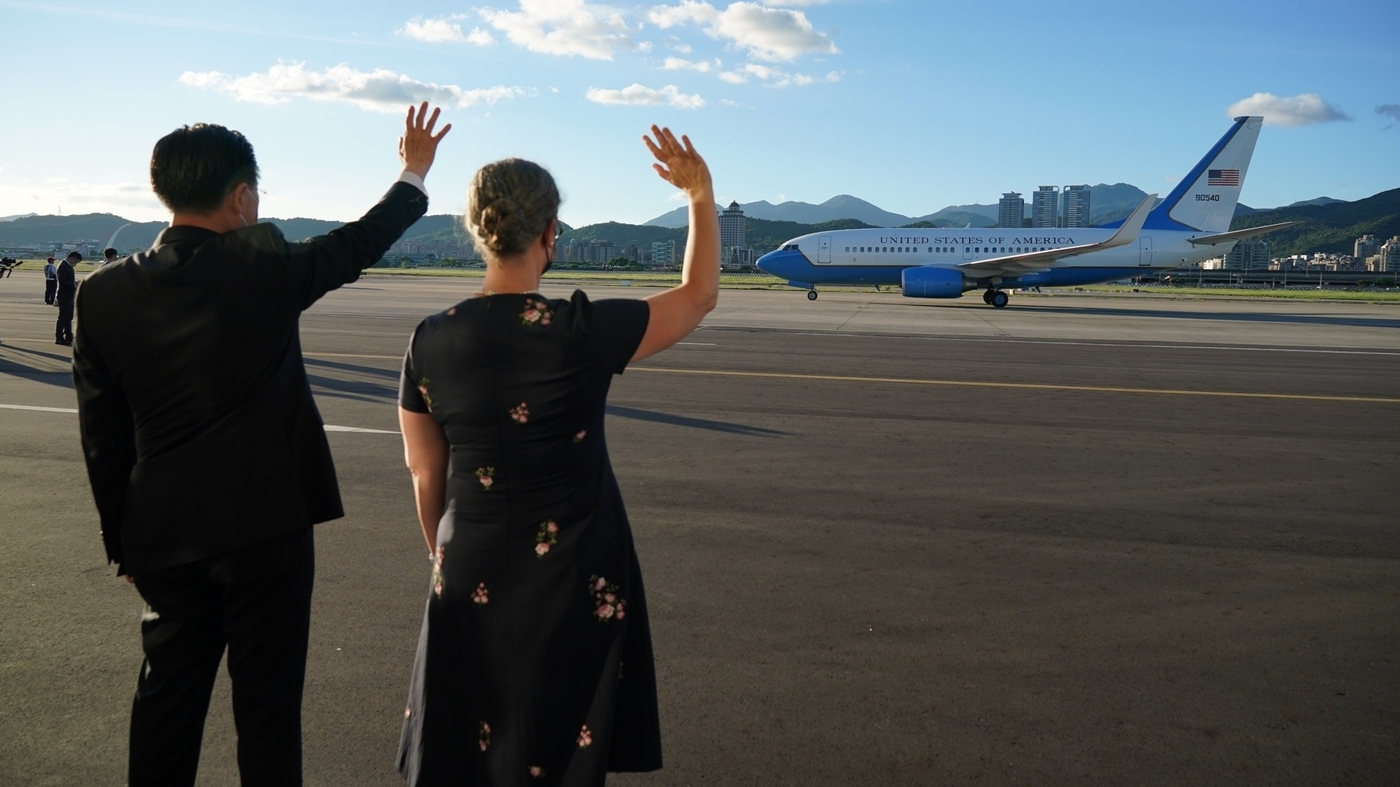 Pelosi's Taiwan trip leaves Asian countries nervously awaiting China's response : NPR