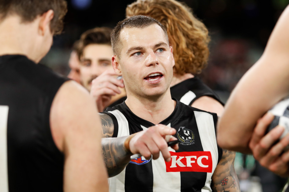 Pies secure huge signature as gun forward signs on