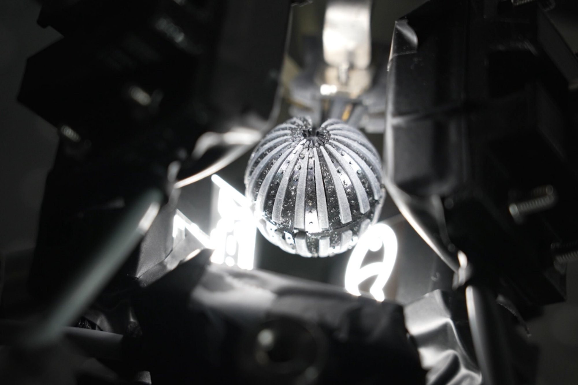 Researchers create the first artificial vision system for both land and water |  MITNews