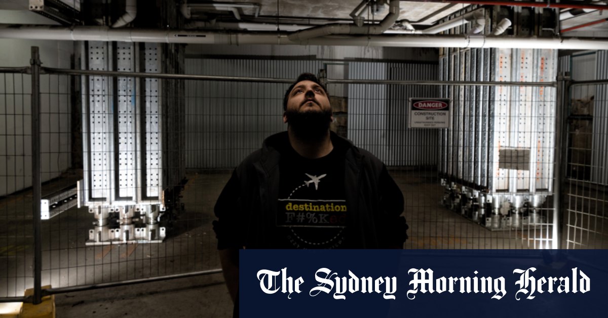 Sydney apartment tower has support columns installed to ensure safety