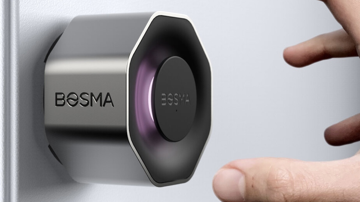 This easy-to-install smart lock could make your dorm room feel safer