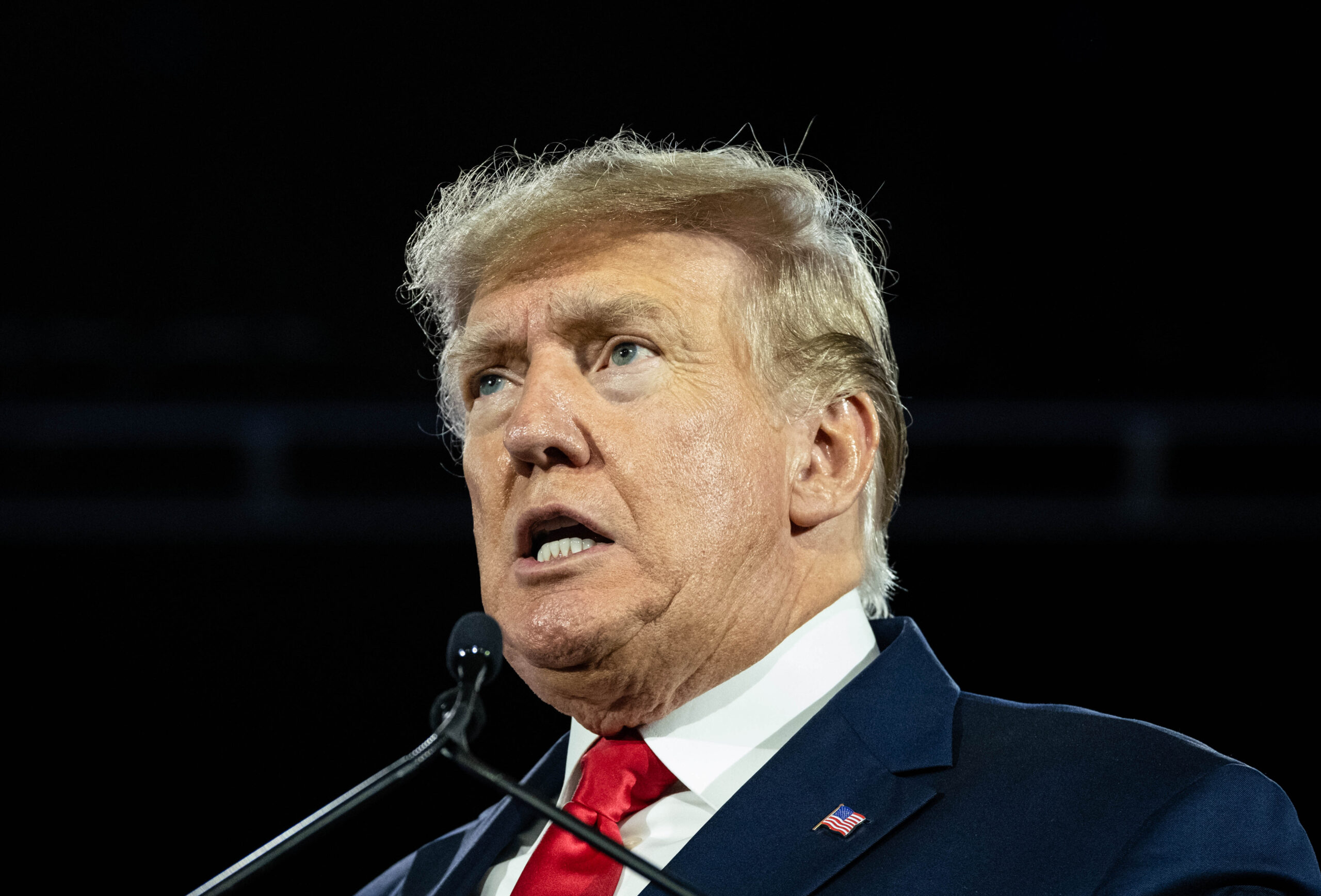 Trump faces uphill fight on executive privilege in DOJ probe