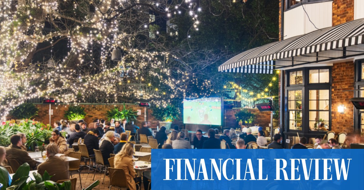 Who will buy The Oaks Hotel Neutral Bay?  Laundy family, Rich Listers, fund managers among possible buyers of Sydney pub for sale